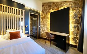 Pou By Seaward Suites (Adults Only)
